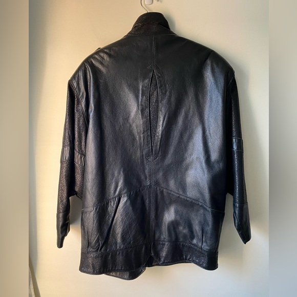 Vintage black leather batwing jacket - Picture 13 of 16